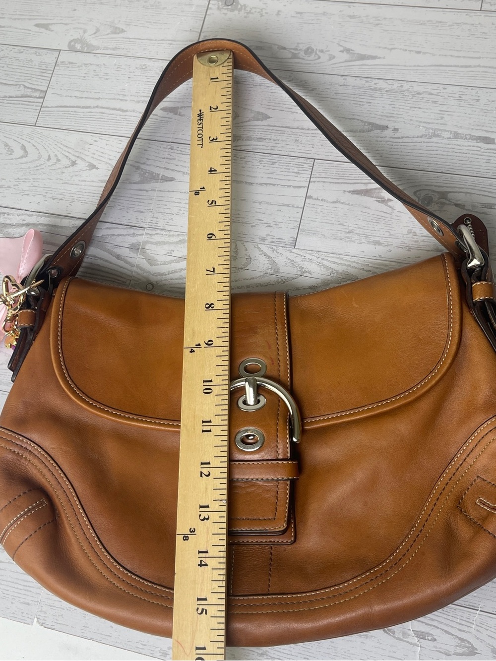 VINTAGE Coach Soho Flap Shoulder Bag British Tan Leather F10192 - Picture 11 of 13